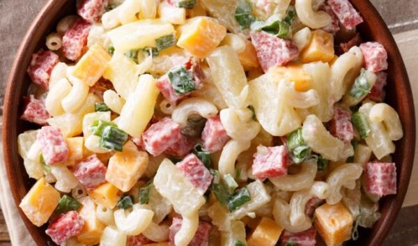 Receta de Ensalada navideña de coditos