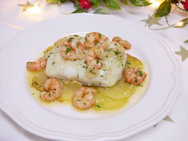 Receta de bacalao al horno con refrito de camarones