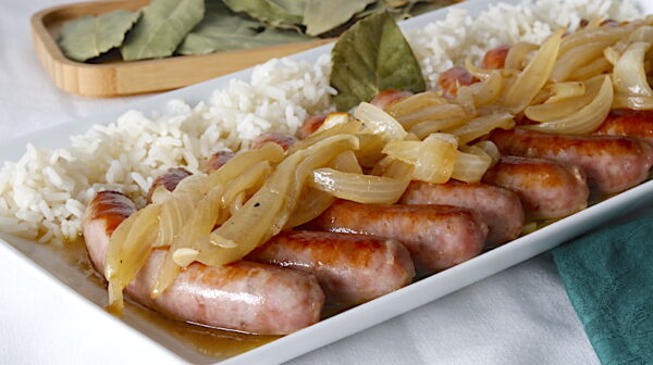 Receta de salchichas encebolladas a la cerveza
