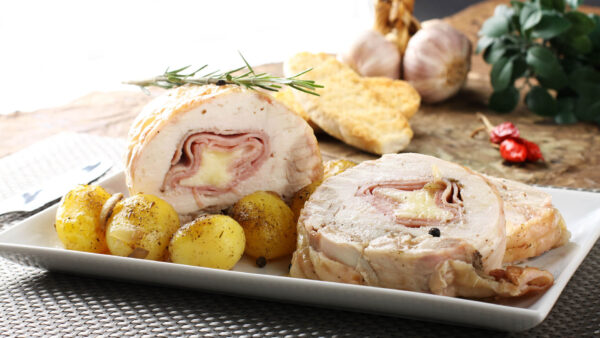 Rollitos de pollo con queso y jamón