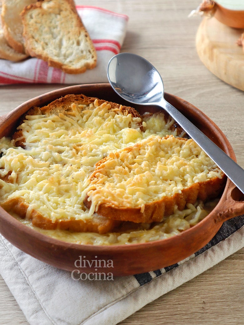 sopa de cebolla a la francesa