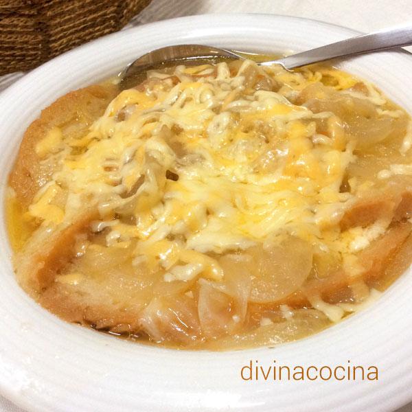 Sopa de cebolla rápida