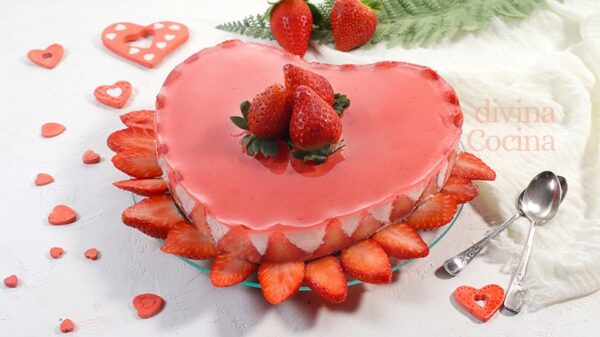 Tarta San Valentín con fresas