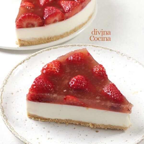 Tarta de yogur y fresas sin horno