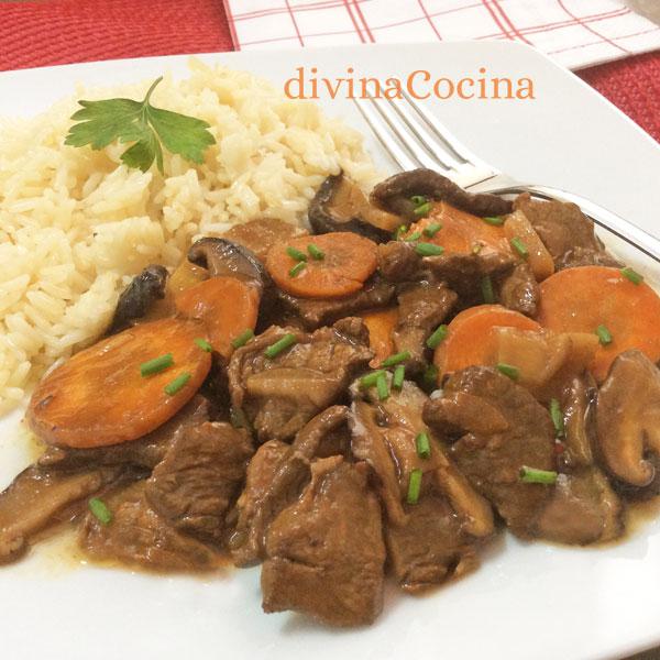 Ternera salteada estilo chino