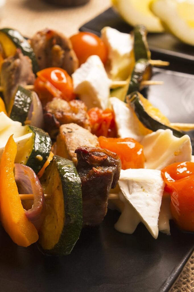 Vista de la brochetas de ternera