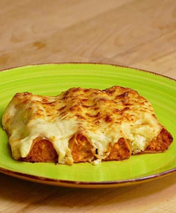 CANELONES DE ATUN Y HUEVO