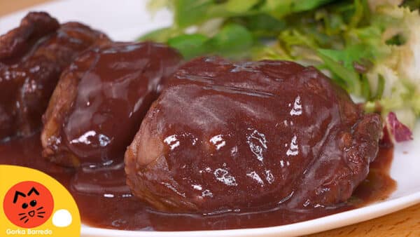 CARRILLERAS DE CERDO AL VINO TINTO