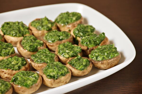Champiñones rellenos de espinacas