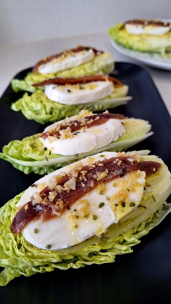 Cogollos de lechuga al ajillo