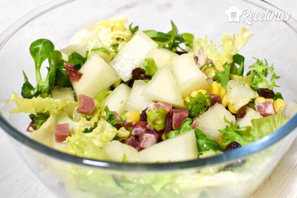 Ensalada de melón con jamón