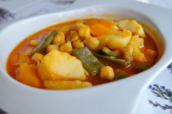 Garbanzos con calabaza y judías