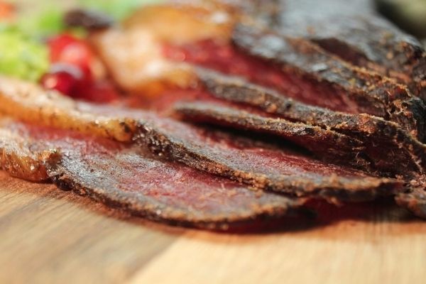 preparación plato de cecina