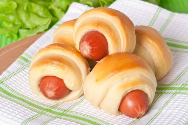 Mini salchichas envueltas