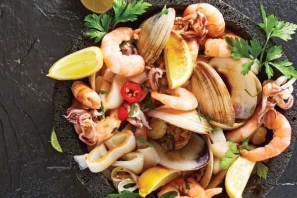 molcajete de mariscos ingredientes