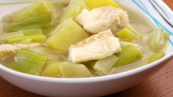 PUERROS CON PATATAS Y BACALAO