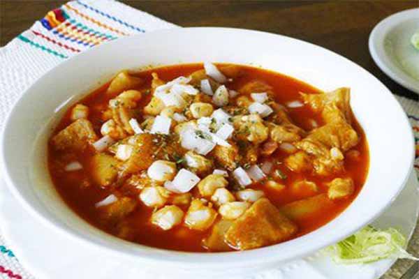 Plato de menudo para la resaca