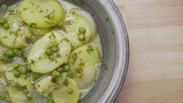 RECETA DE PATATAS EN SALSA VERDE