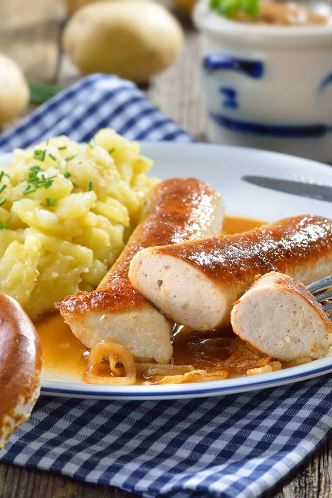 Salchichas con puré de patata