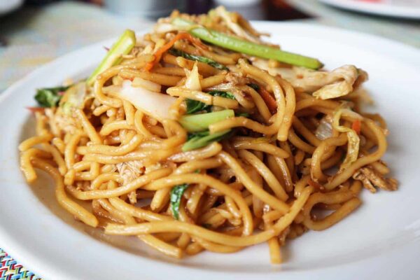 Tallarines chinos con verduras