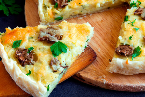 Tarta de pollo y champiñones
