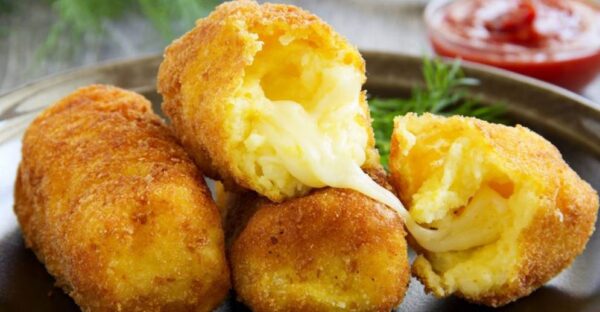 Yuca rellena con queso