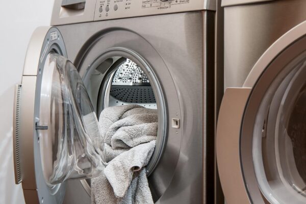 10 astuces géniales et économiques pour un linge propre avec une odeur fraîche