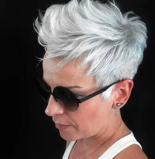 15 kurze Haarschnitte, die Sie für das neue Jahr inspirieren