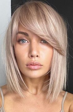 70 Best Medium Haircuts & Hairstyles for Women in 2022