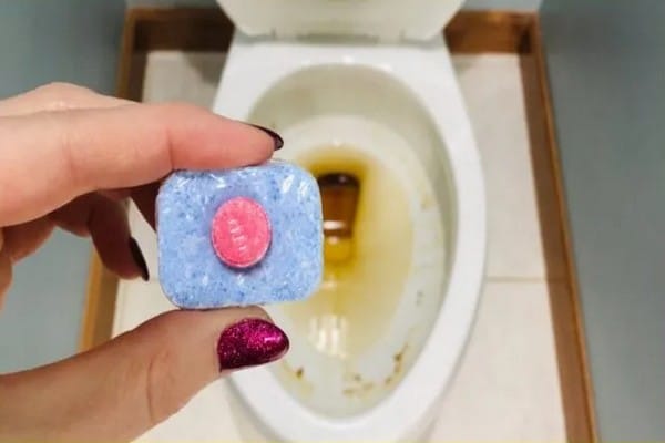 5 Astuces Pour Éliminer La Moisissure Dans La Salle De Bain Pour Toujours