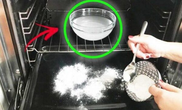 8 astuces efficaces pour dégraisser les fours très sales et les rendre comme neuf