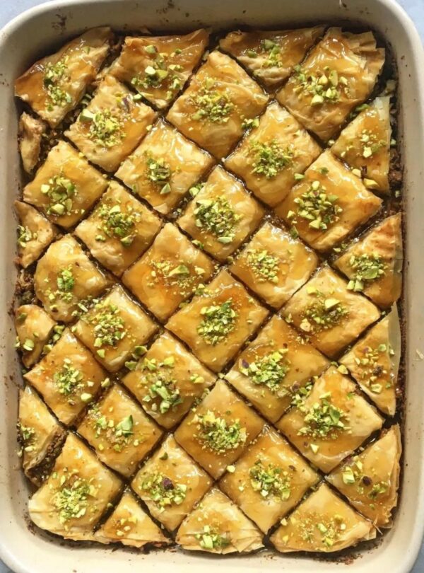 BAKLAVA À LA CARDAMOME ET À L’EAU DE ROSE