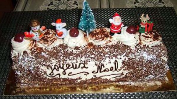 BÛCHE DE NOËL FAÇON FORÊT NOIRE