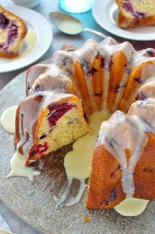 BUNDT CAKE AU CITRON ET MYRTILLES