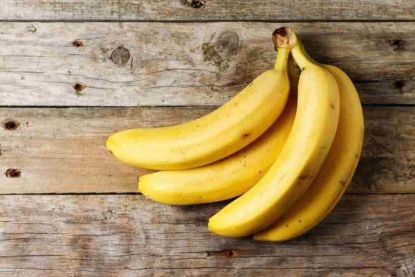 Bananes non mûres : l’astuce pour les faire mûrir rapidement