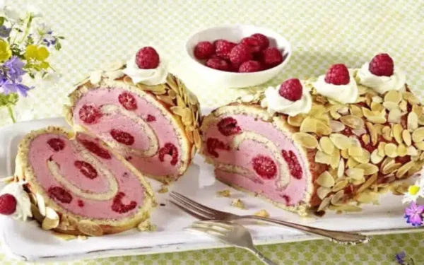 Bûche tiramisu Framboise et Chocolat Blanc