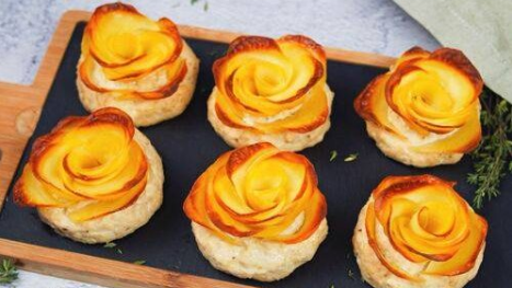 Boulettes de poulet aux roses de pommes de terre la recette surprenante à réaliser en un rien de temps !