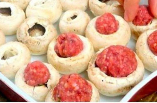 Boulettes de viande aux champignons farcies : une recette facile pour un dîner rapide et délicieux