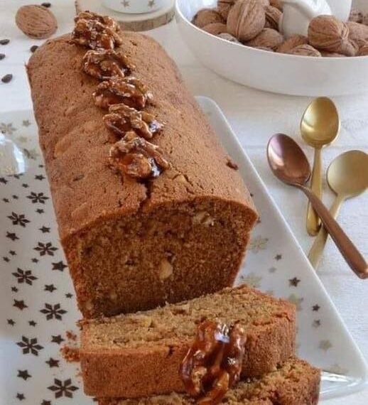 CAKE AU CAFÉ ET AUX NOIX