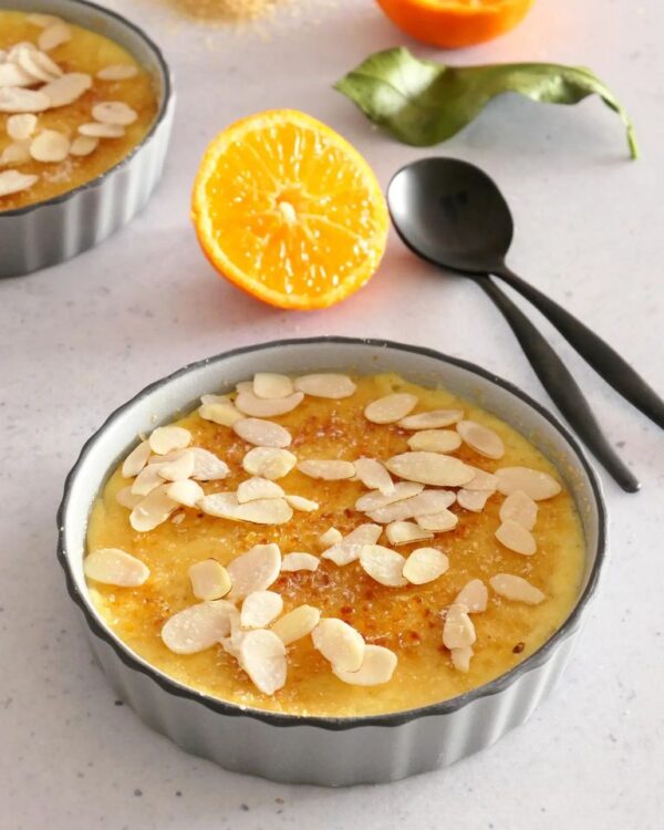 CRÈMES BRÛLÉES À LA CLÉMENTINE CORSE ET AUX AMANDES