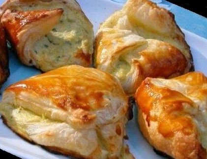 Chaussons feuilletés chèvre poireaux