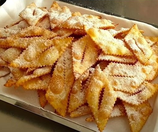 Chiacchiere (Beignets croustillants à l’orange)