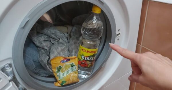 Chiffons parfumés avec ces deux ingrédients dans la machine à laver : jamais eu de linge comme celui-ci