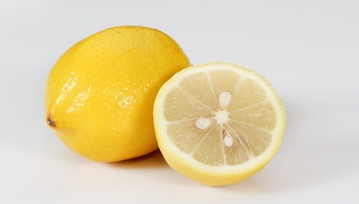 Comment éviter le jaunissement des cheveux blancs 3