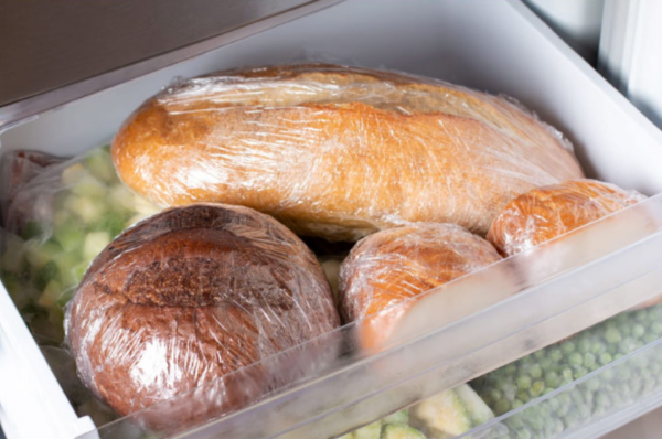 Congeler son pain et le retrouver hyper croustillant : c’est possible si on respecte ces 3 points importants