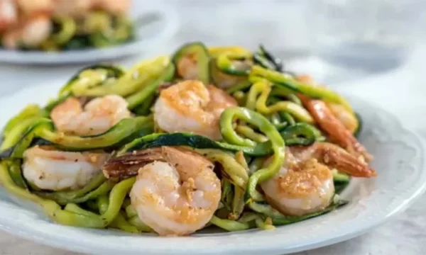 Courgettes et crevettes à la poêle recette léger et sain