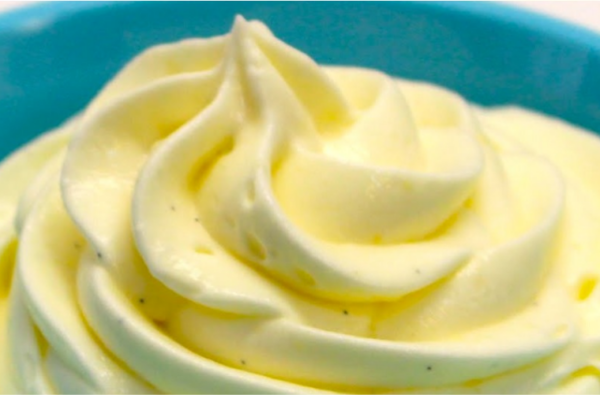 Crème diplomatique maison : la recette simple pour qu&rsquo;elle soit parfaite