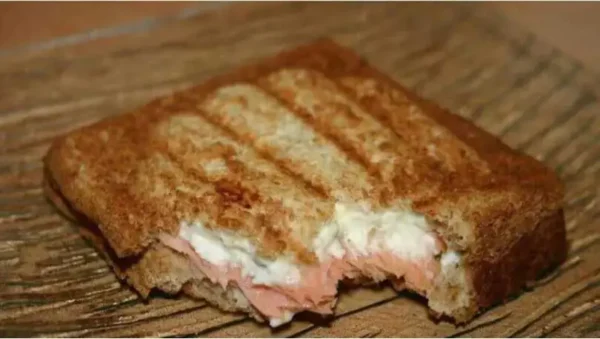 Croque Saumon fumé et Boursin : Une Recette Gourmande à Essayer Absolument