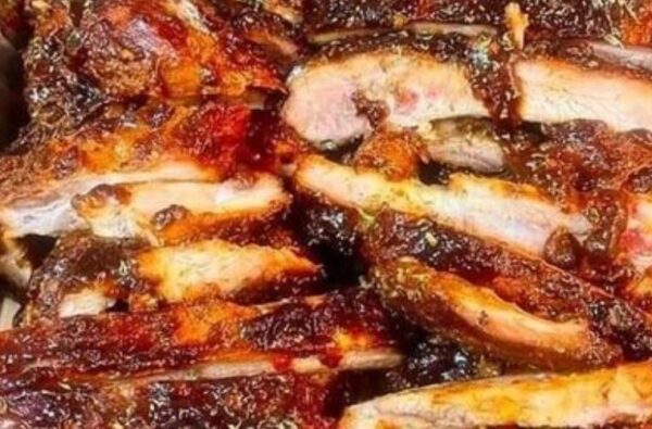 Côtes levées au miel et à l’ail