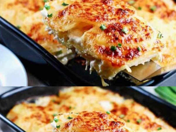 Délicieux gratin de pommes de terre aux oignons..